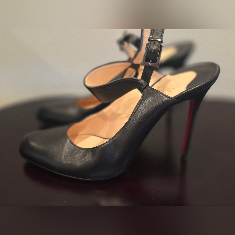 SALE Christian Louboutin Black Heels - Picture 2 of 14